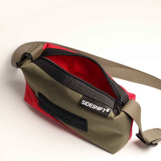 Shouldee (Khaki/Red)