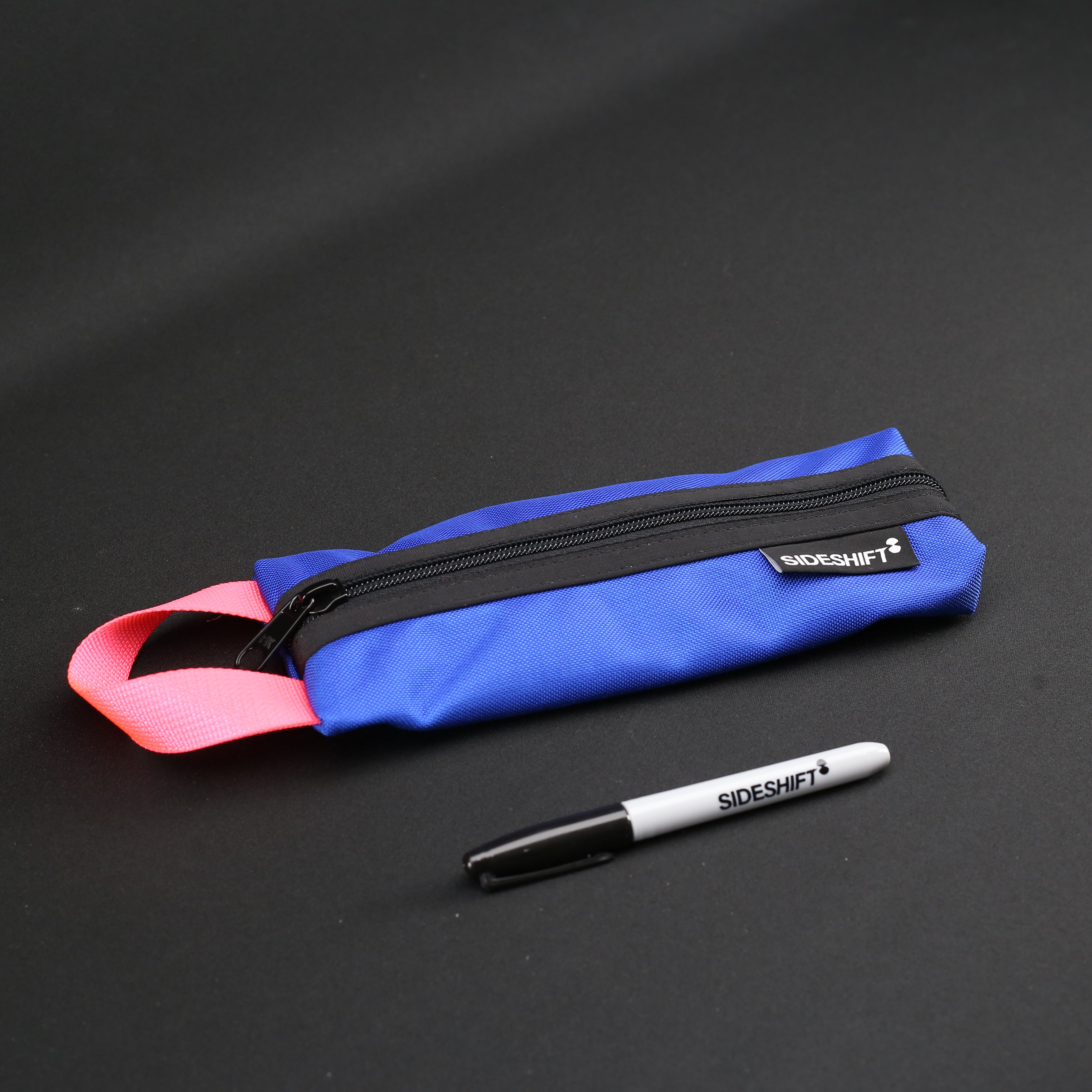 Grab Pouch in Royal Blue/Pink