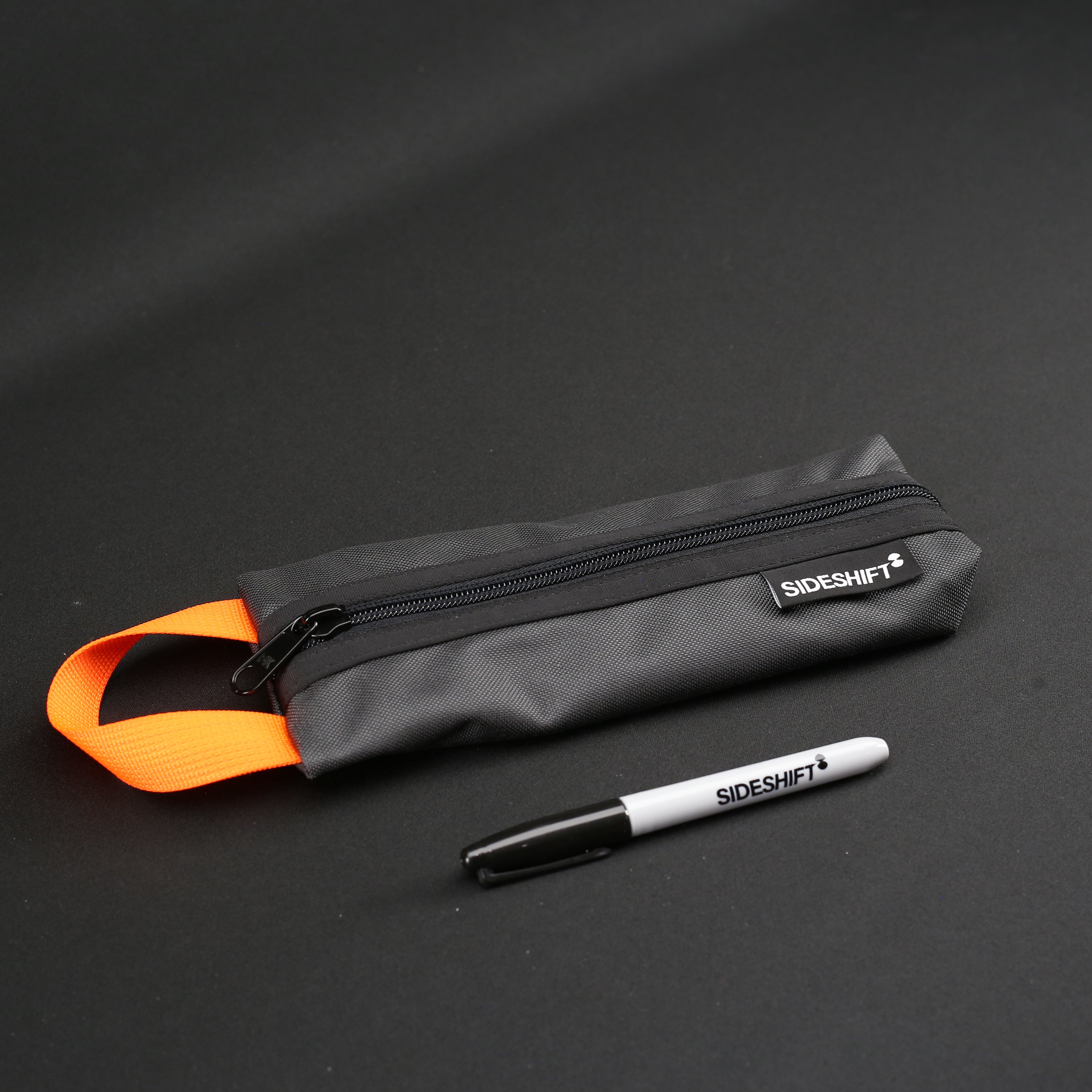Grab Pouch in Dark Grey/Orange