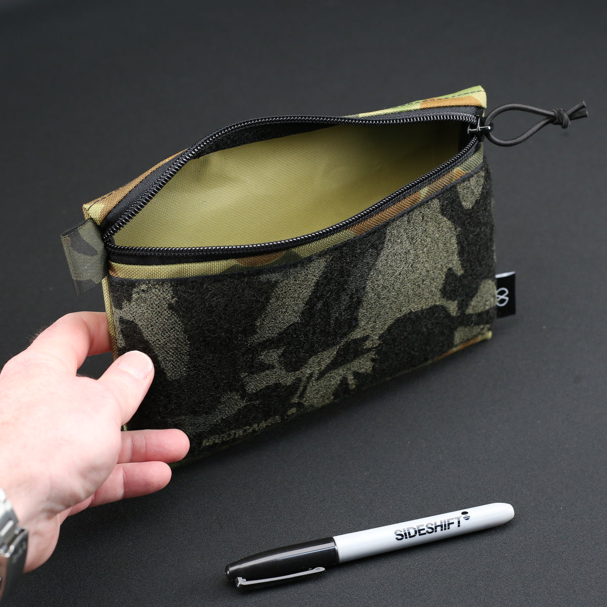 Flat Zip Pouch in Auscam x MCB