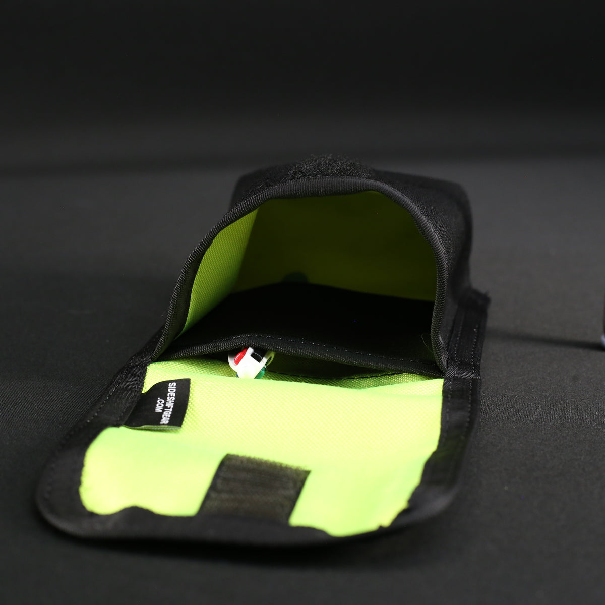 Belt Utility Pouch in Black x Fluro Yellow