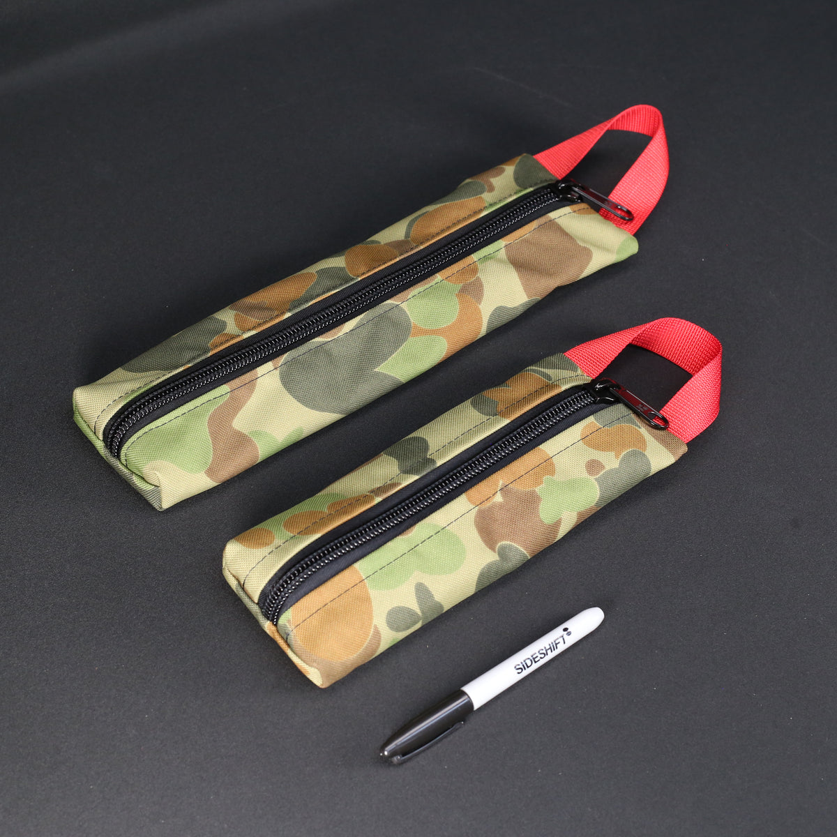 Grab Pouch in Auscam x Red