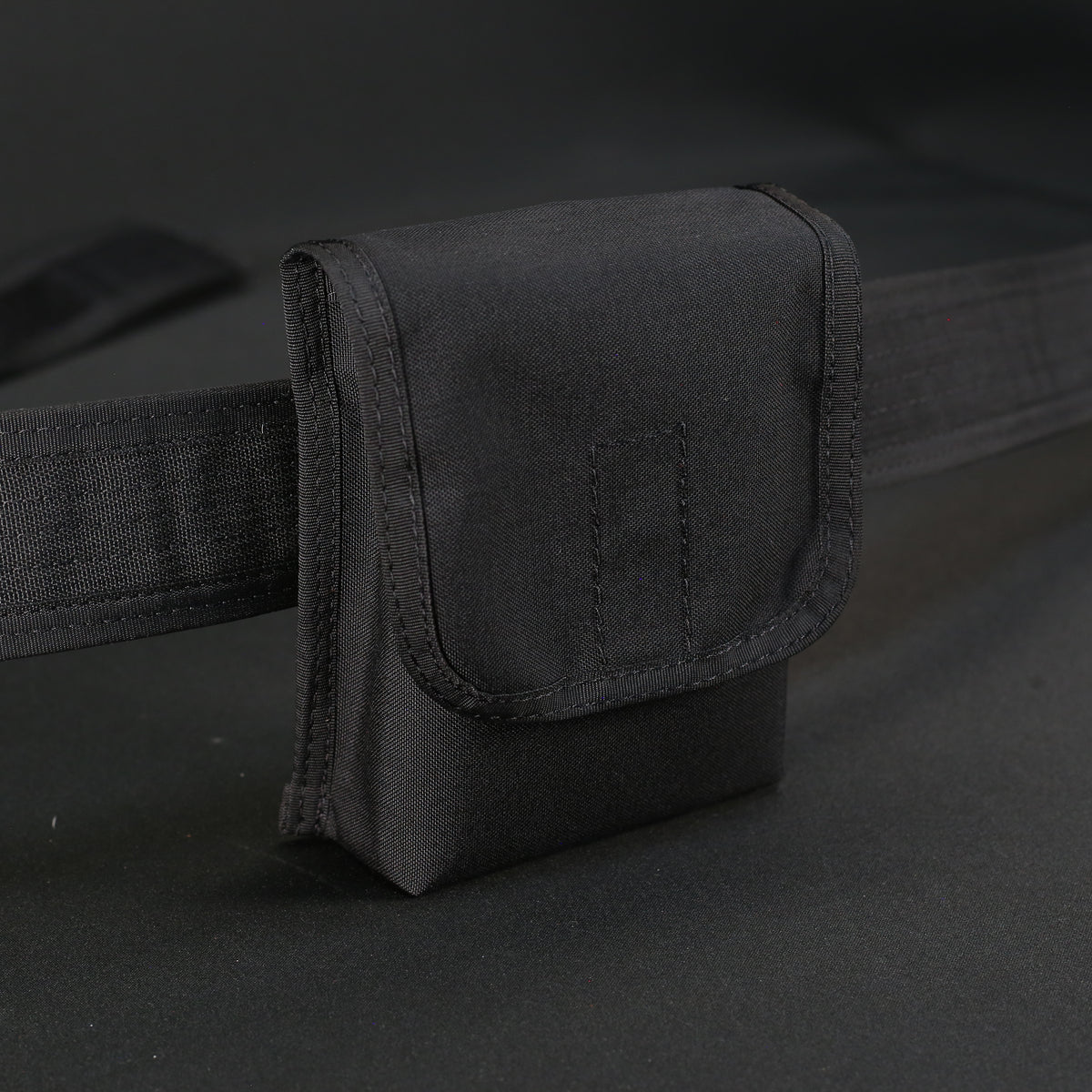 Belt Pouch Large in Black x Orange