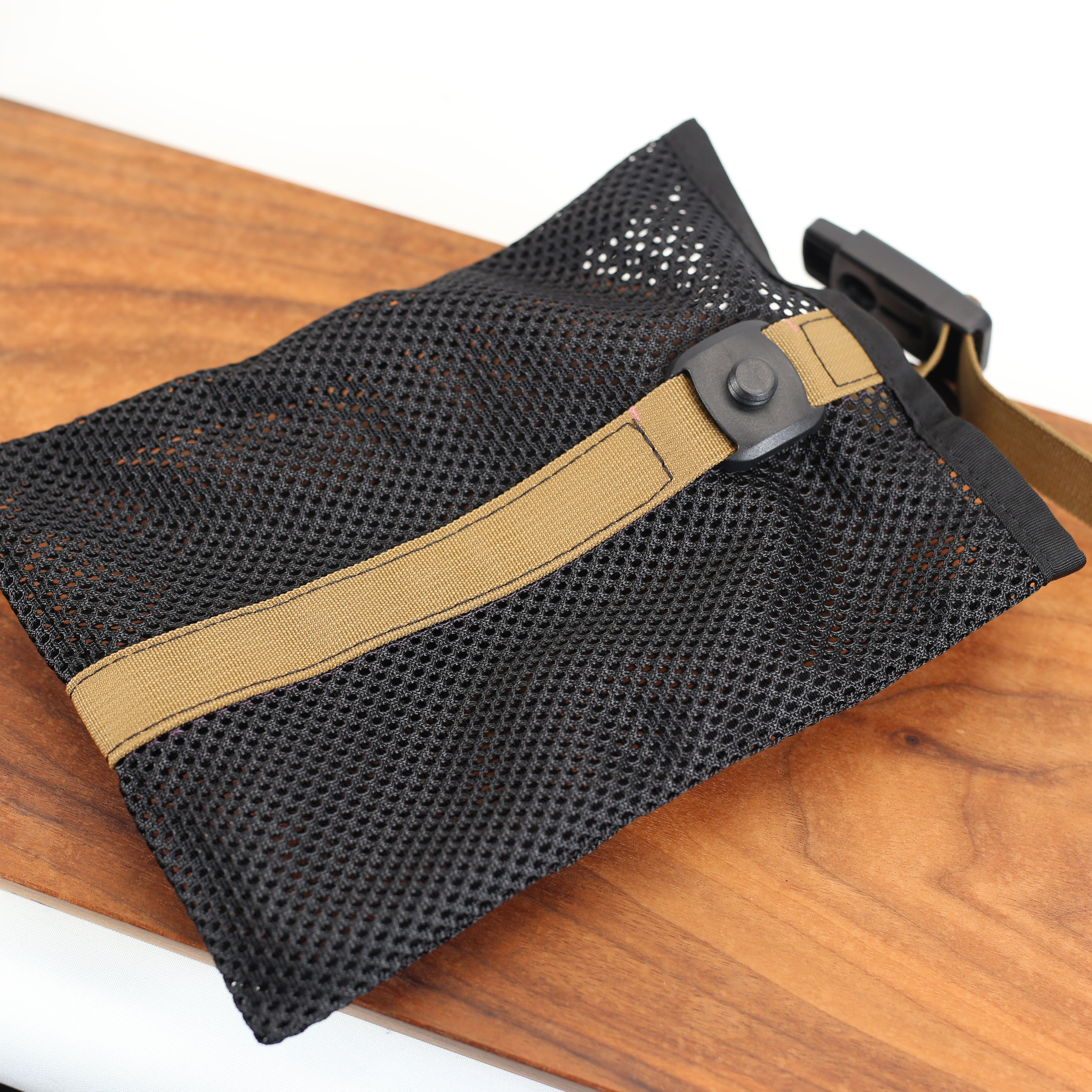 Magnetic Mesh Spare Pocket in Coyote