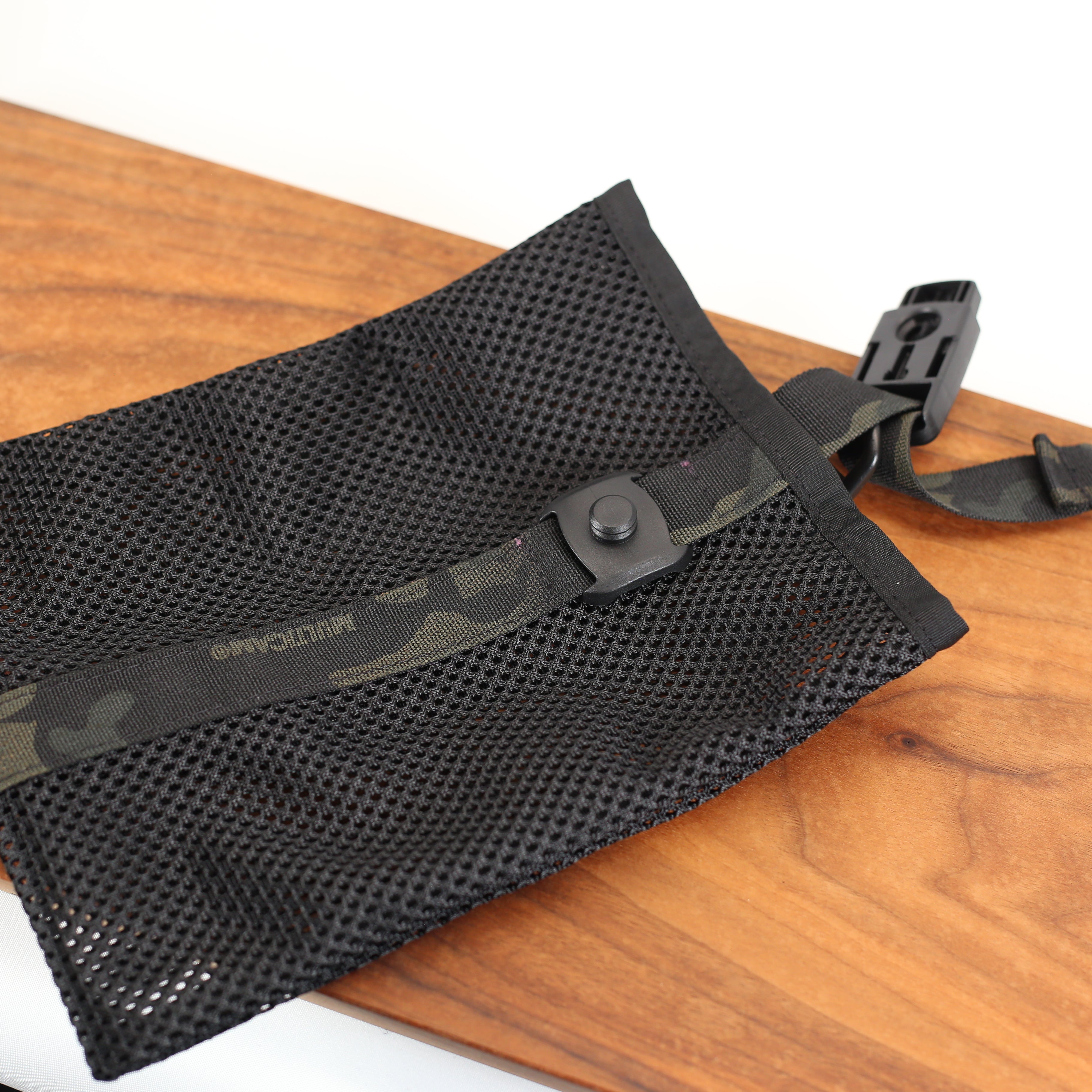 Magnetic Mesh Spare Pocket in MultiCam Black