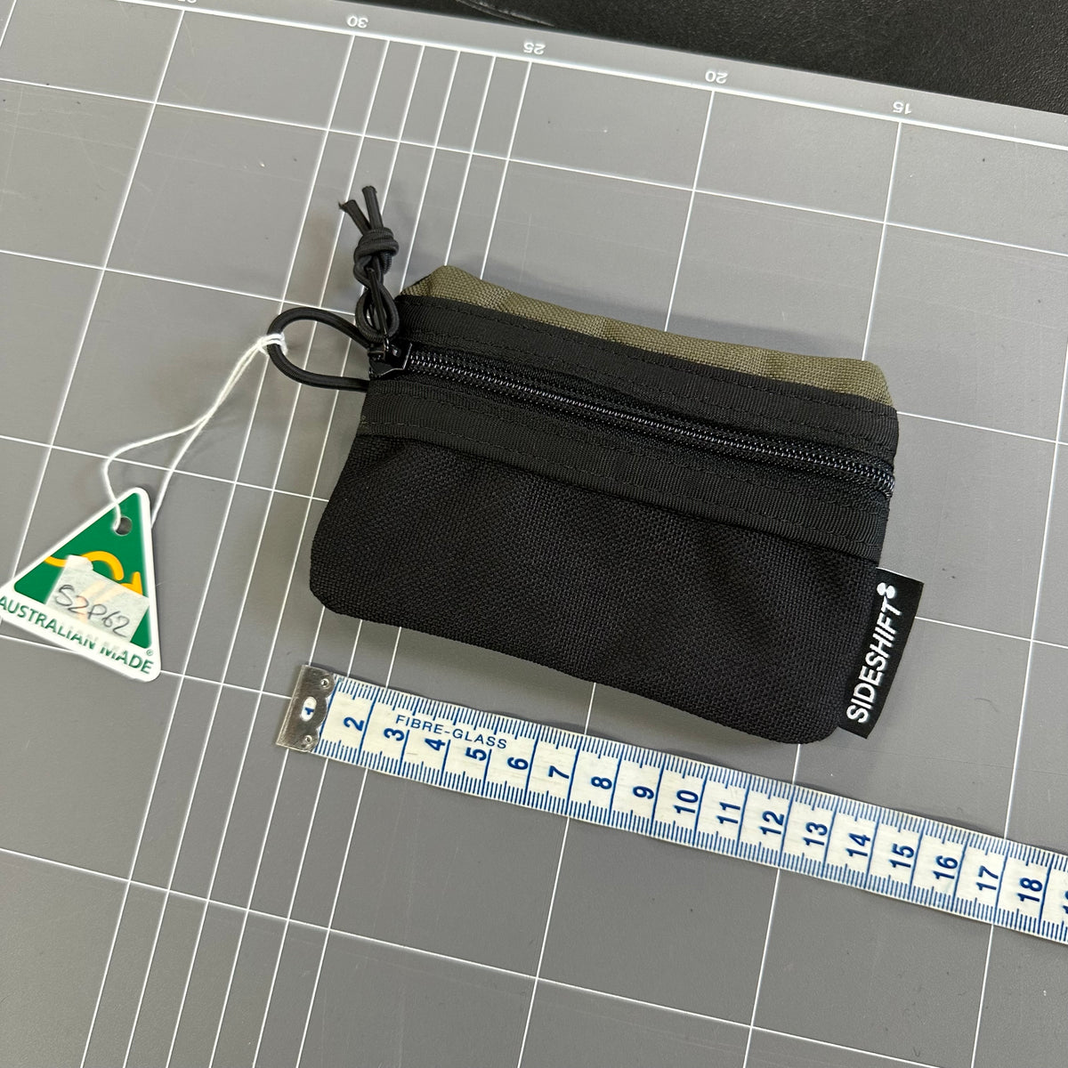 Pocket Zip Pouch SZP62
