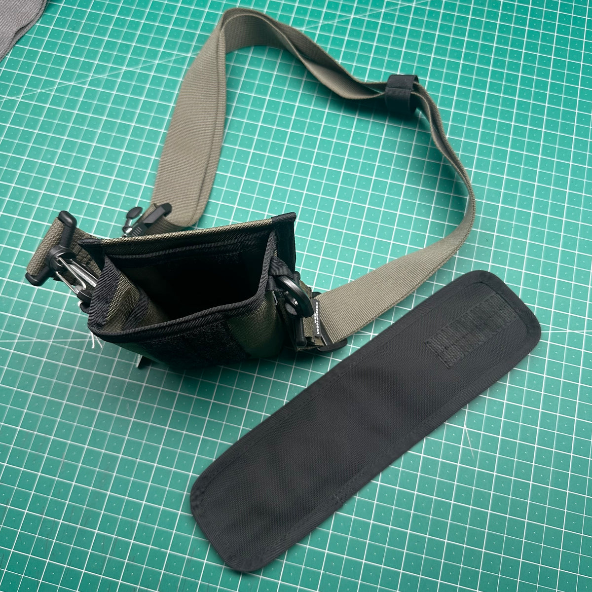 GP2 Pouch Sling SGP11