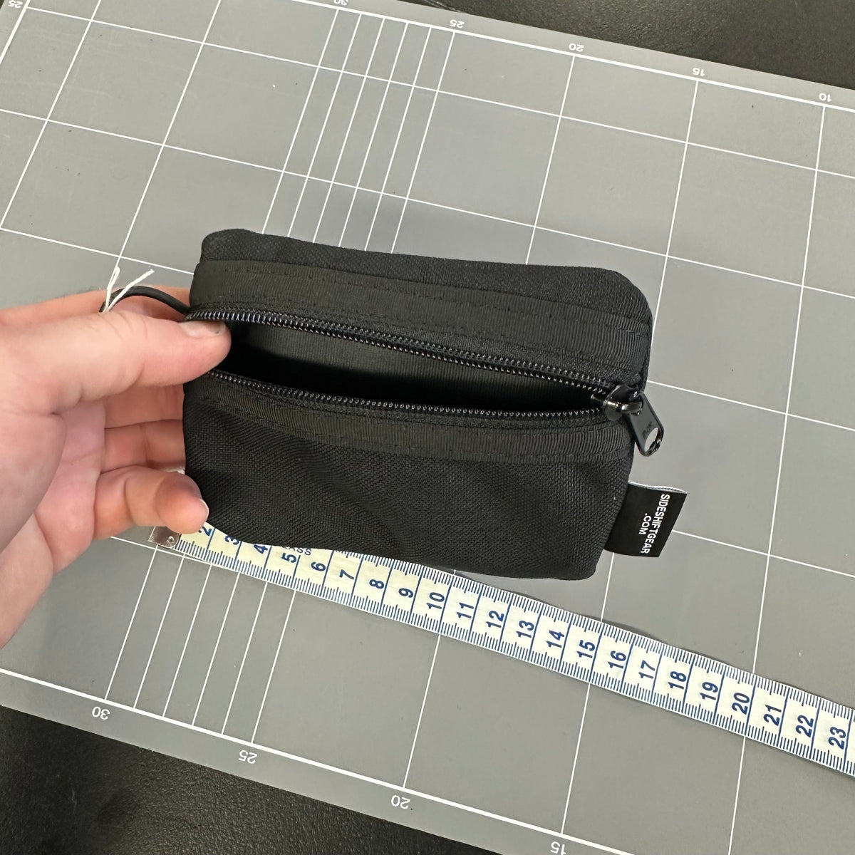 Pocket Zip Pouch SZP49
