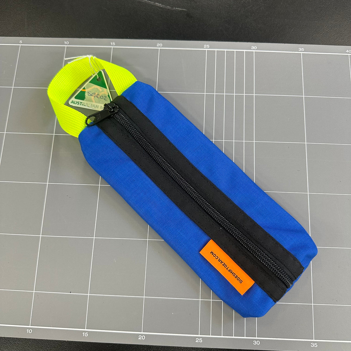 Grab Pouch Blue Yellow Sample SGP02