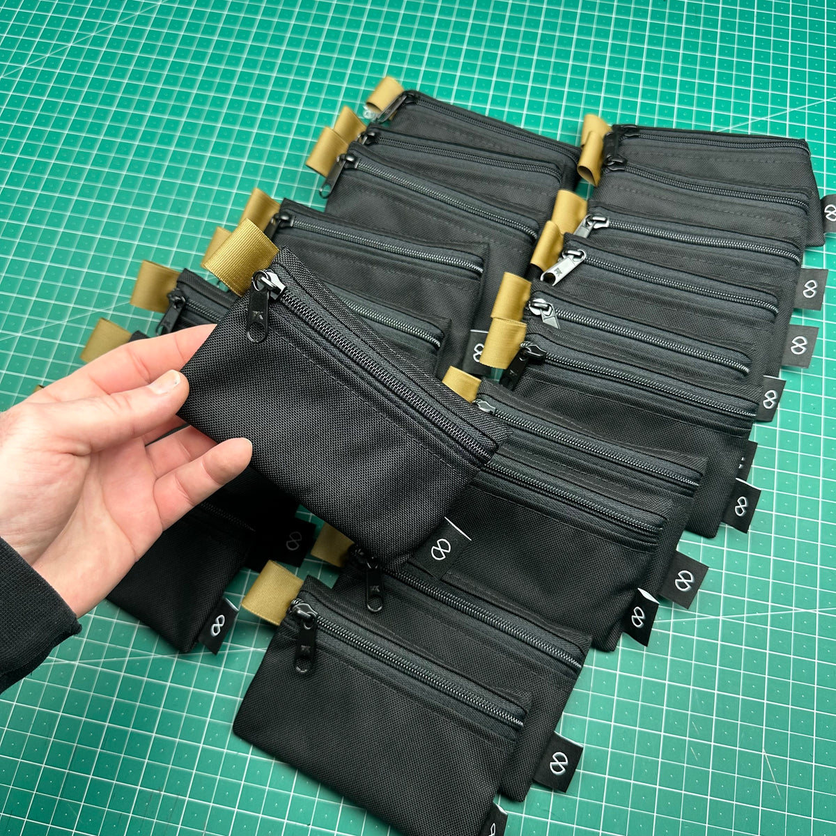 Zip Wallet Black Coyote