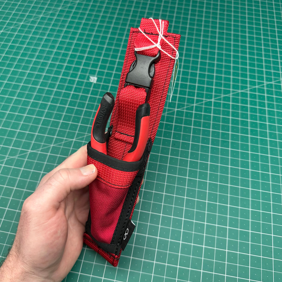 Cutters Pouch Black Red SCP02