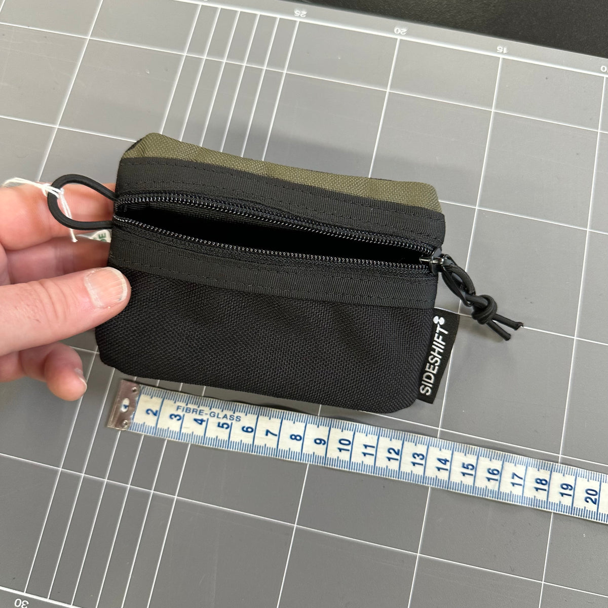 Pocket Zip Pouch SZP62